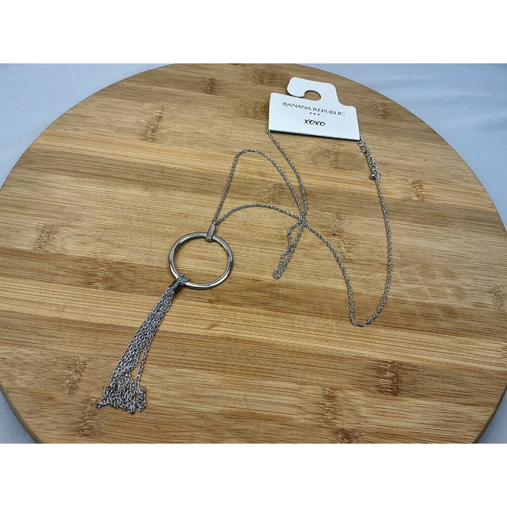 Banana Republic Necklace XOXO Silver Open Circle With Chain Accent NWT